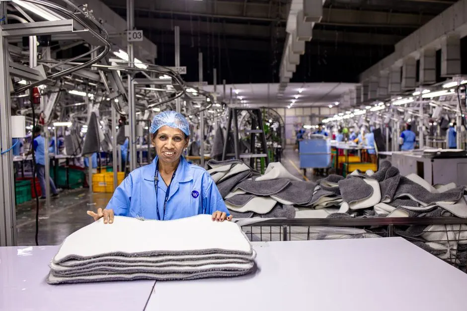 7 Powerful Benefits of Outsourcing Custom Uniform Manufacturing to Pakistan